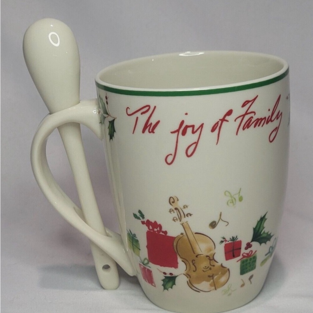 Lenox Holiday Mug with Festive Design NWOT no box never used